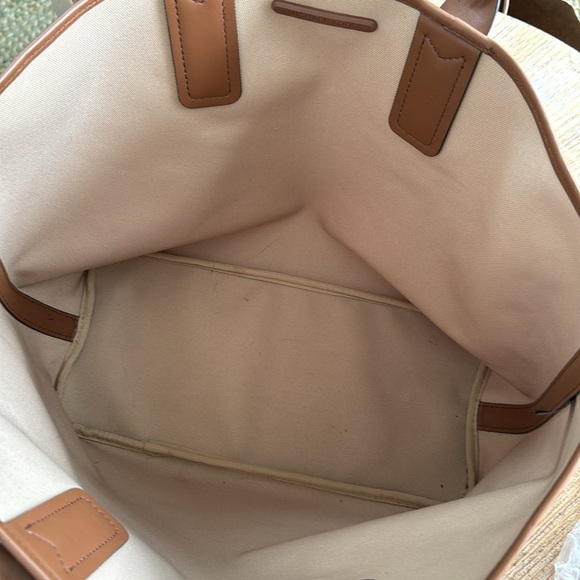 Michael Kors Bag Signature Logo Tote - Picture 12 of 17